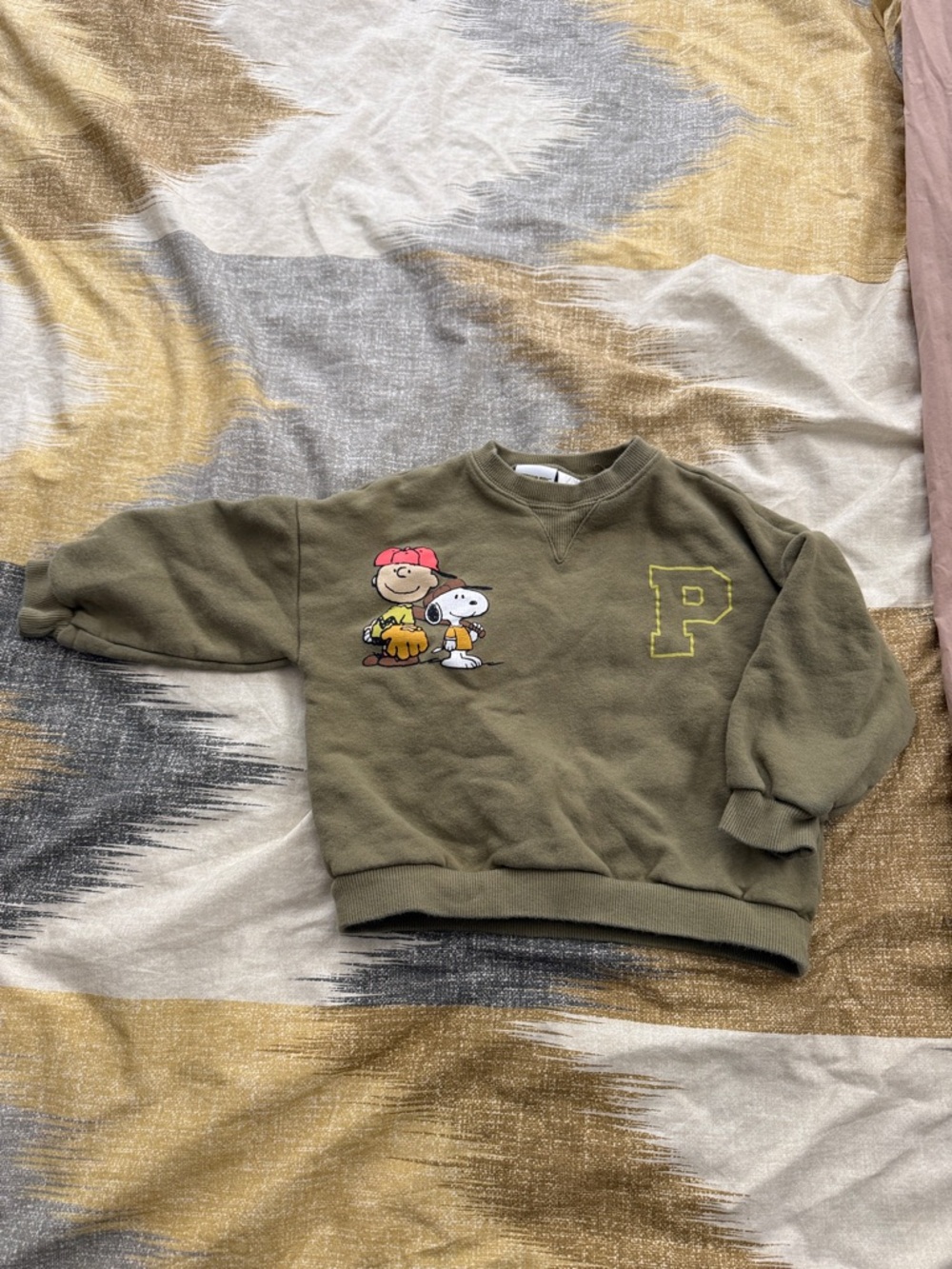 Zara Olive Green Peanuts Sweatshirt with Charlie Brown & Snoopy
